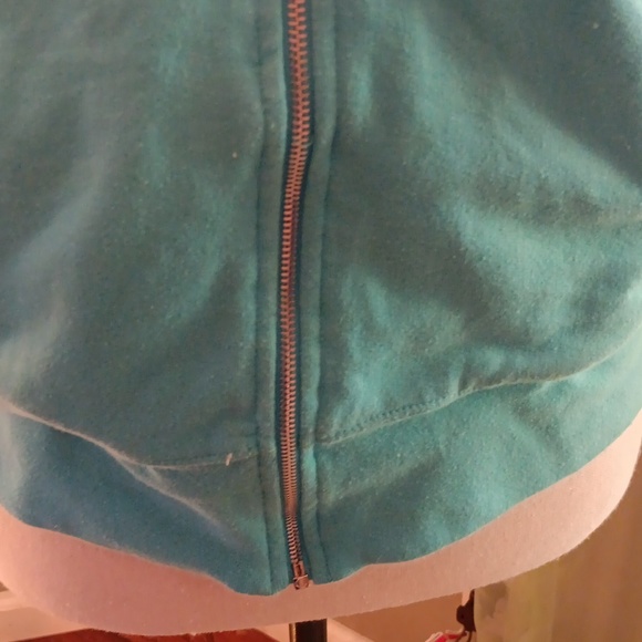 🩵🩵🌼🌼adorable summer hoodie. When the sun drops at the beach euc %100 cotton - Picture 6 of 10